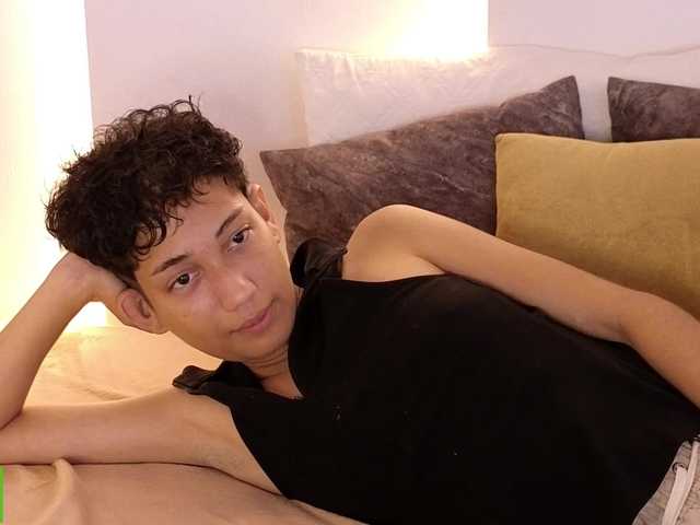 Kity-hot live cam on BongaCams