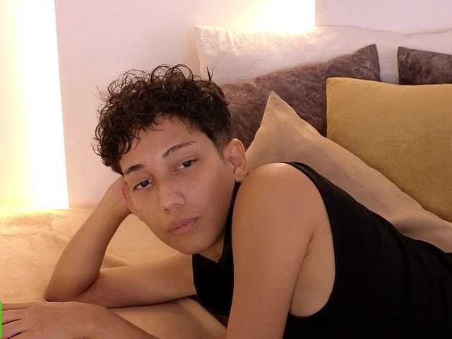 Kity-hot live cam on BongaCams