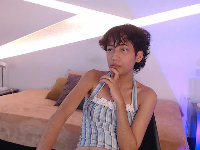 Kity-hot live cam on BongaCams