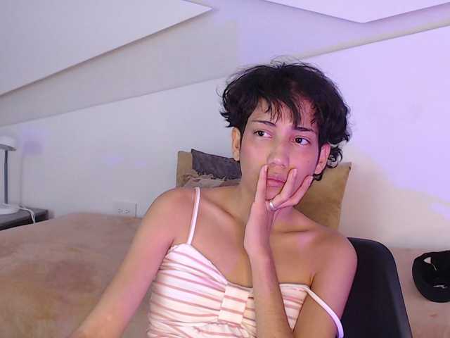 Kity-hot live cam on BongaCams