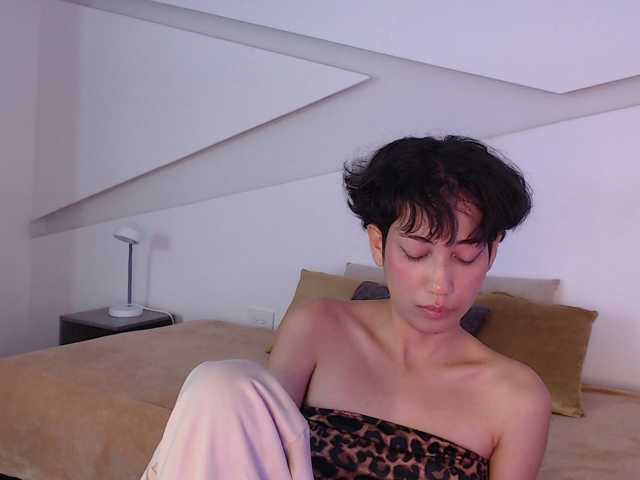 Kity-hot live cam on BongaCams
