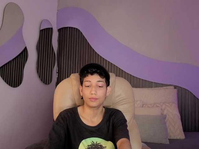 Kity-hot live cam on BongaCams