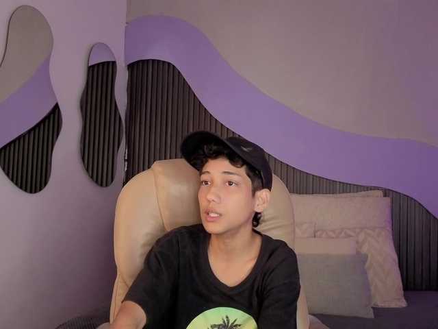 Kity-hot live cam on BongaCams