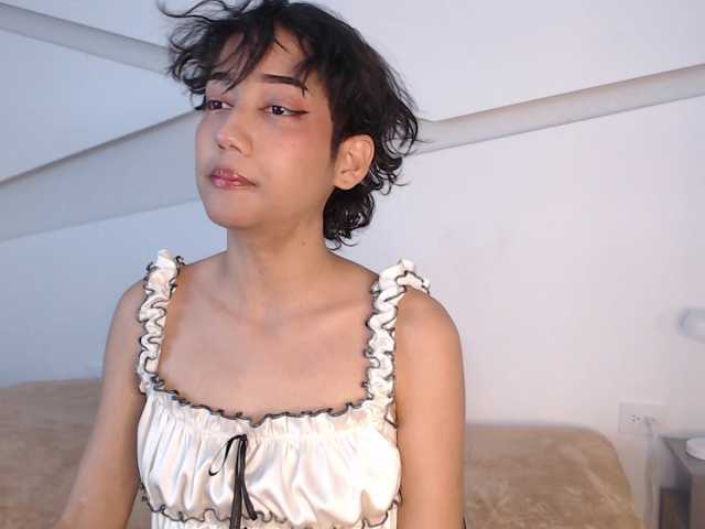 Kity-hot live cam on BongaCams