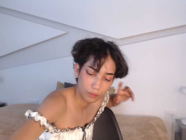 Kity-hot live cam on BongaCams