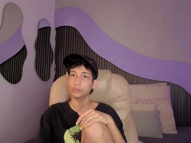Kity-hot live cam on BongaCams