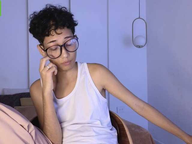 Kity-hot live cam on BongaCams