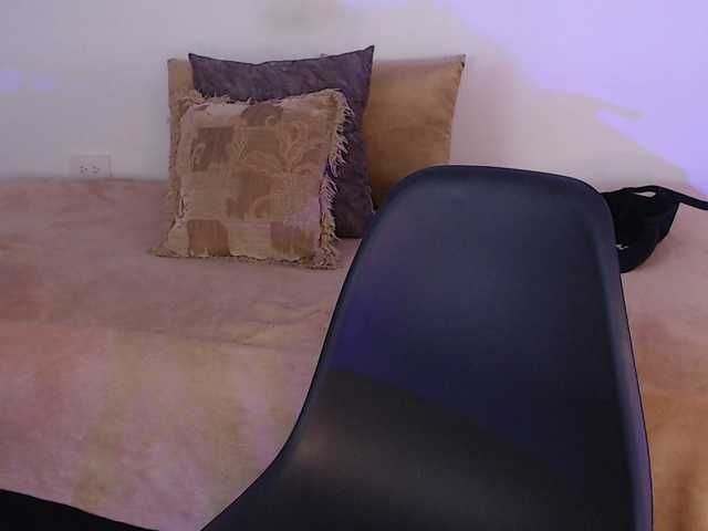 Kity-hot live cam on BongaCams