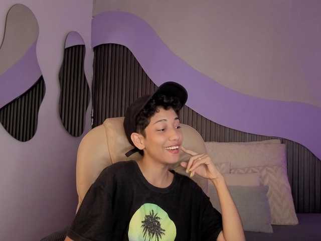 Kity-hot live cam on BongaCams