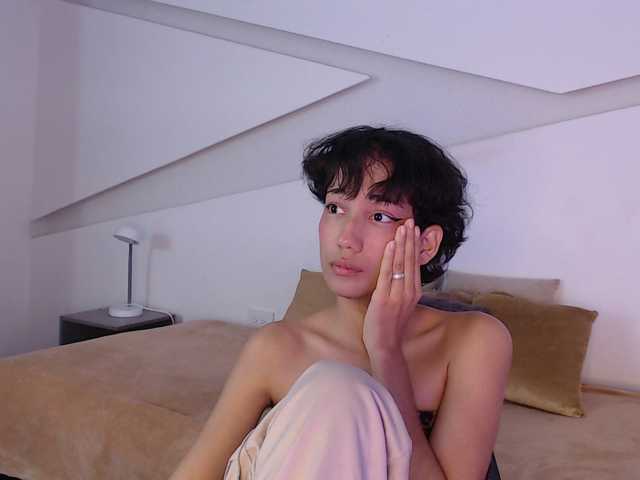 Kity-hot live cam on BongaCams