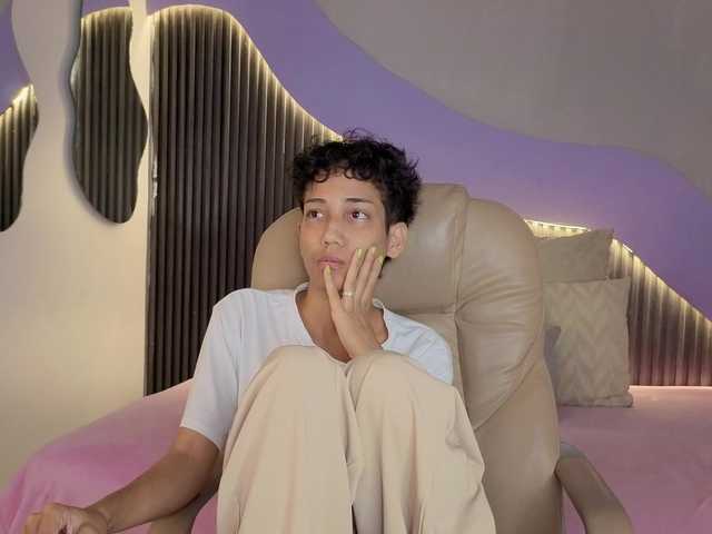 Kity-hot live cam on BongaCams