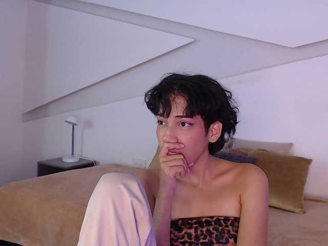 Kity-hot live cam on BongaCams