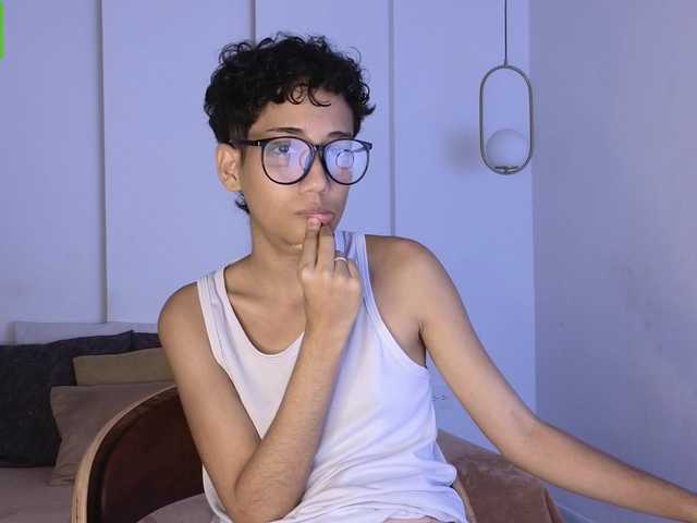 Kity-hot live cam on BongaCams