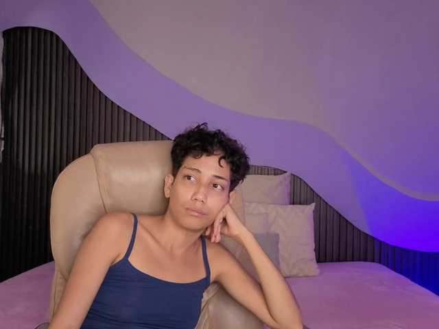 Kity-hot live cam on BongaCams