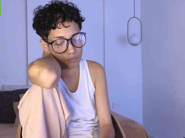 Kity-hot webcam