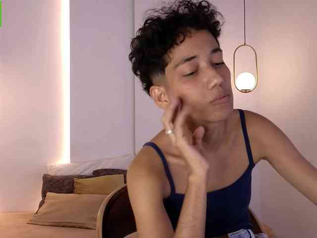 Kity-hot webcam