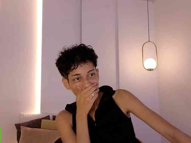 Kity-hot webcam