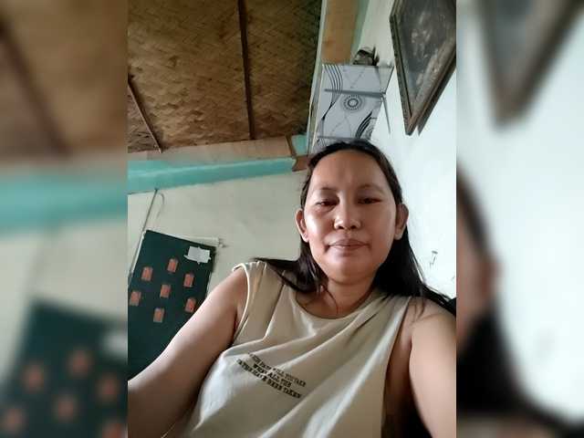 Carmela4u's BongaCams show and profile