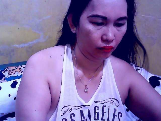 Carmela4u live cam on BongaCams
