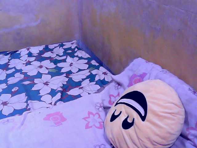 Carmela4u live cam on BongaCams