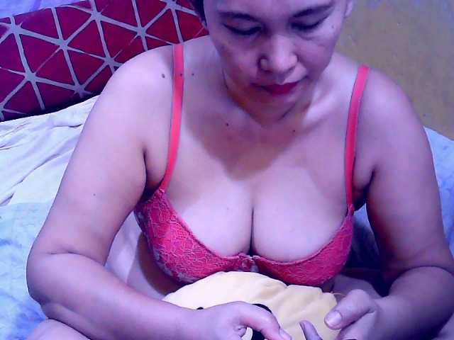 Carmela4u live webcam show