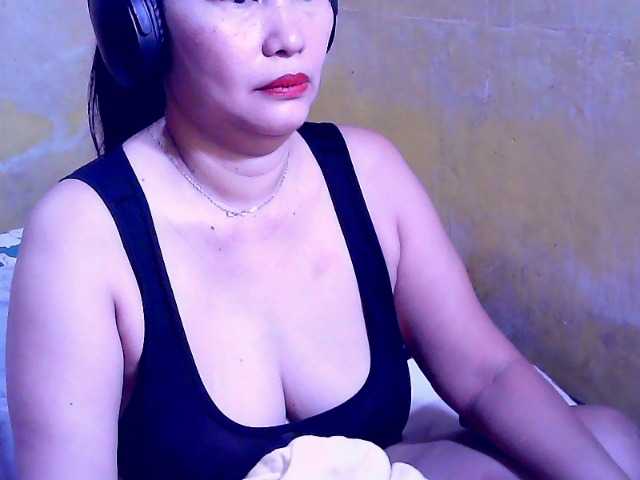 Carmela4u live cam preview