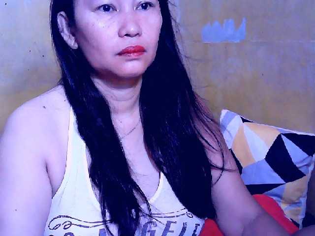 Carmela4u live cam on BongaCams