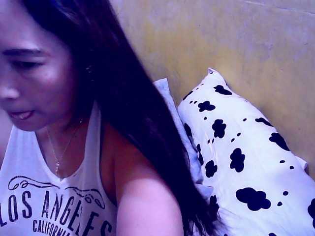 Carmela4u live cam on BongaCams