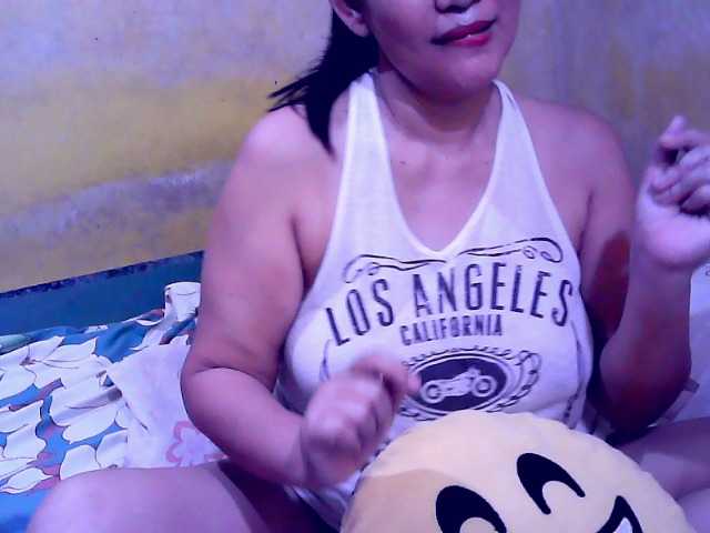 Carmela4u live cam on BongaCams