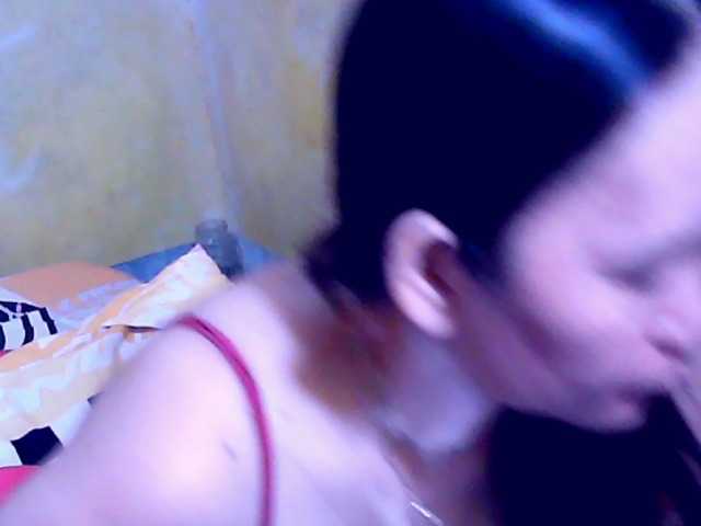 Carmela4u live cam on BongaCams
