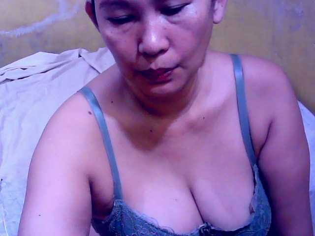 Carmela4u live webcam show