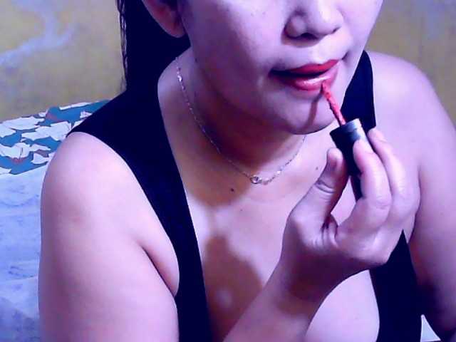Carmela4u live cam on BongaCams