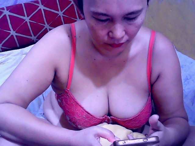 Carmela4u live webcam show