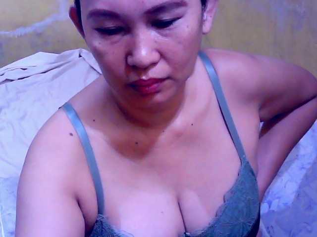 Carmela4u live webcam show