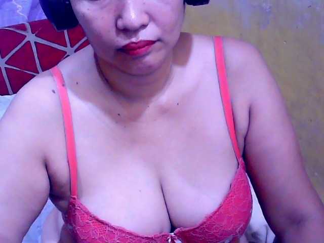 Carmela4u live webcam show