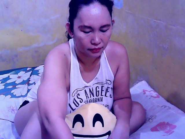 Carmela4u live cam on BongaCams
