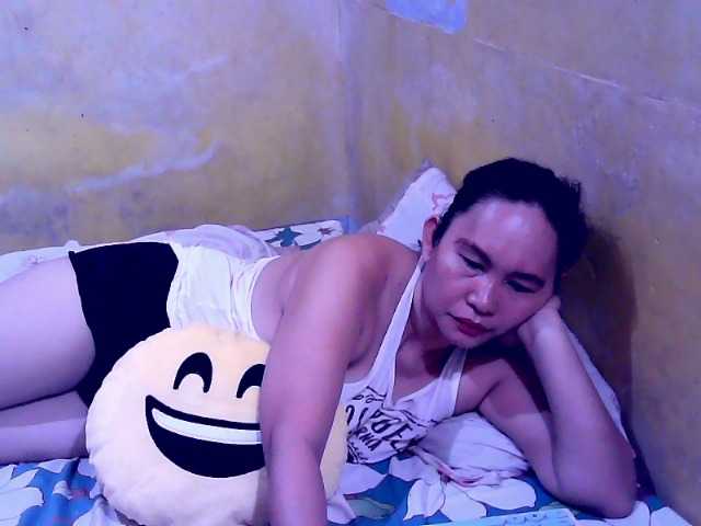 Carmela4u live cam on BongaCams