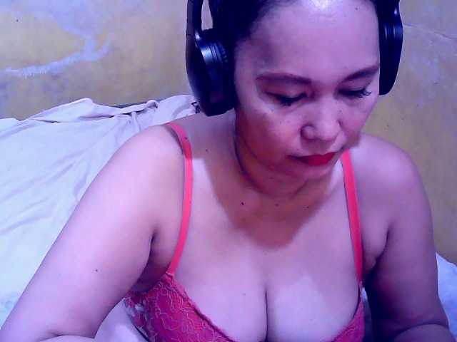 Carmela4u live webcam show