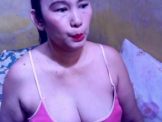 Carmela4u live cam on BongaCams