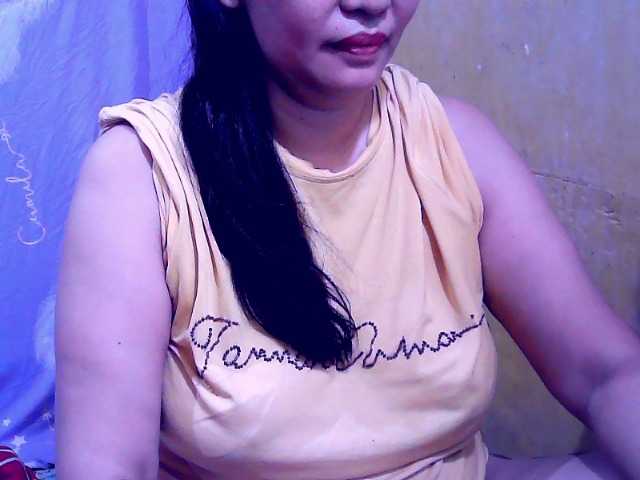 Carmela4u live cam on BongaCams