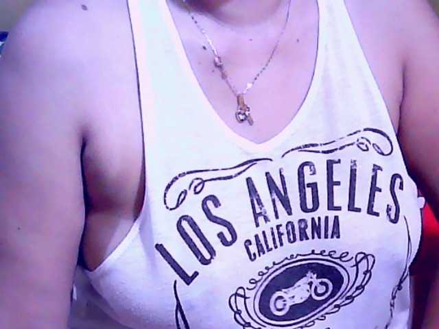 SweetMonlight live cam preview
