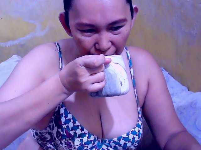 Carmela4u live cam on BongaCams