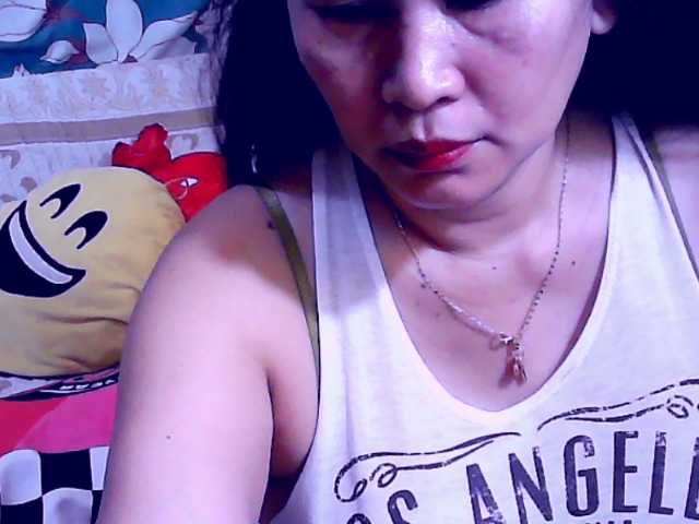 Carmela4u live cam on BongaCams