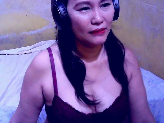 Carmela4u live webcam show