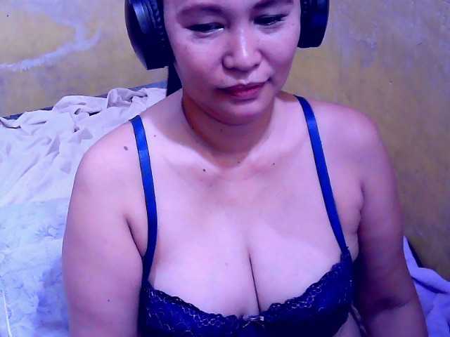 Carmela4u live webcam show
