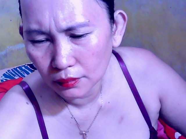 Carmela4u live cam on BongaCams