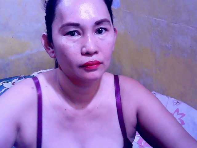 Carmela4u live cam on BongaCams