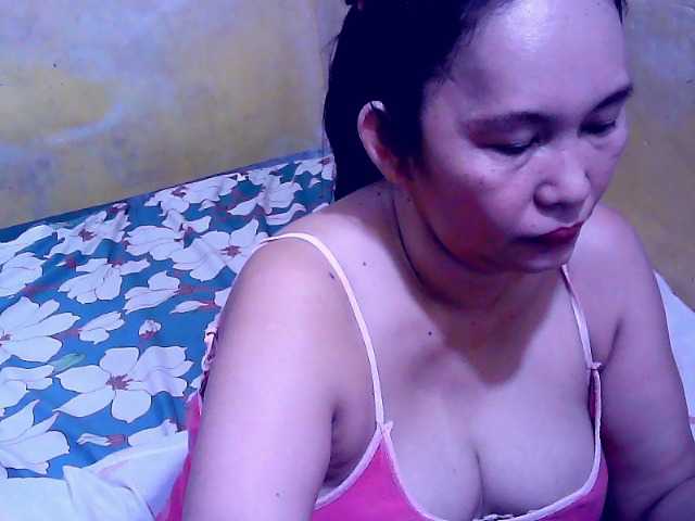 Carmela4u live cam on BongaCams