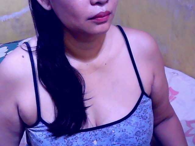 Carmela4u live cam on BongaCams