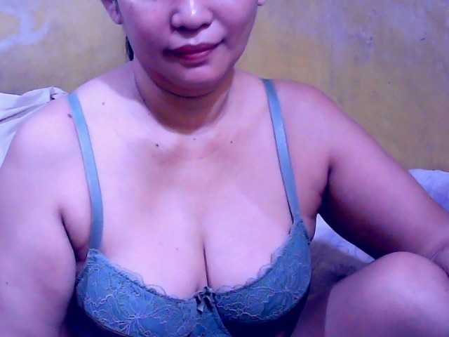 Carmela4u live webcam show